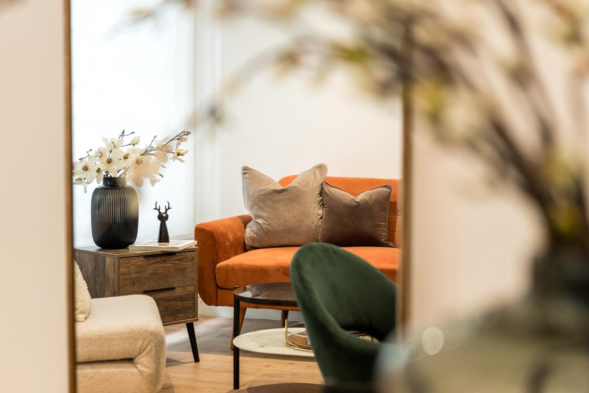 Appartamento One Bedroom And 2 Bed In South Kensington-very Lively Area *